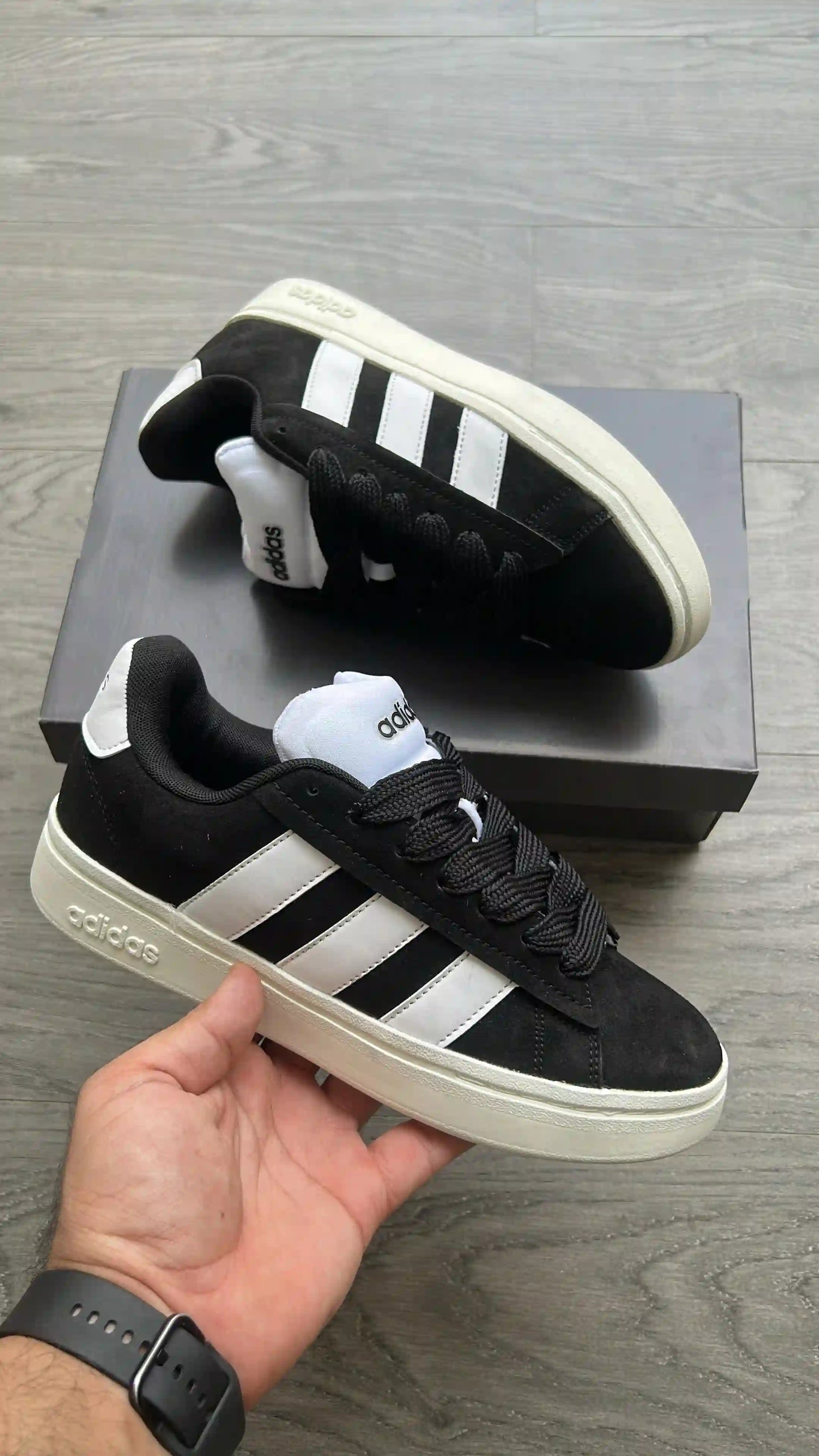 ClassicJKY Black Classic Stripe Casual Sneakers